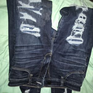 distressed jeans (AE 10)